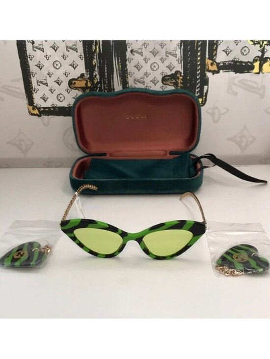 New Authentic Gucci GG0978S 006 Zebra Cat-Eye Sunglasses w/ GG Charms Green/Gold main image 7